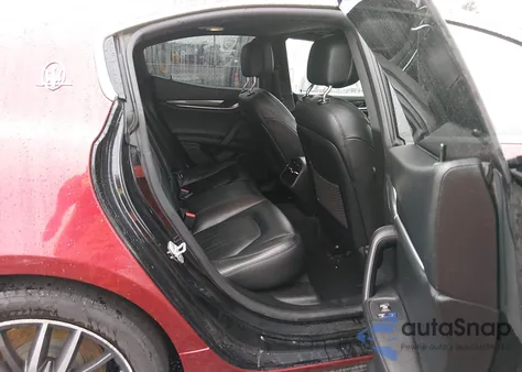 2017 Maserati Ghibli z USA, uszkodzony, nr VIN ZAM57XSA0H1206162